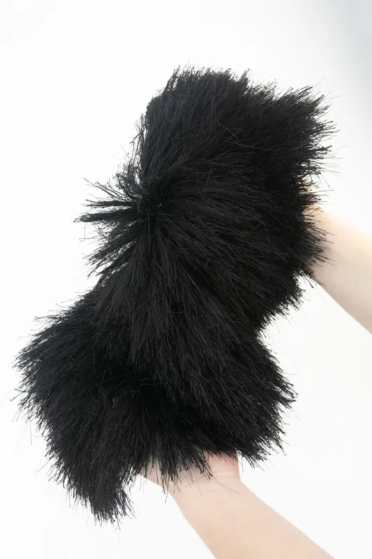 aurelia-leblanc-animal-skins-5